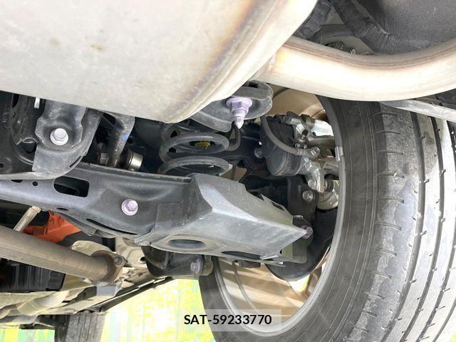 Toyota HARRIER HYBRID 2021-01 6905990-19
