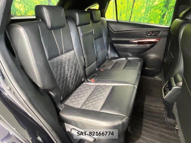 Toyota HARRIER HYBRID 2016-11 6906007-8