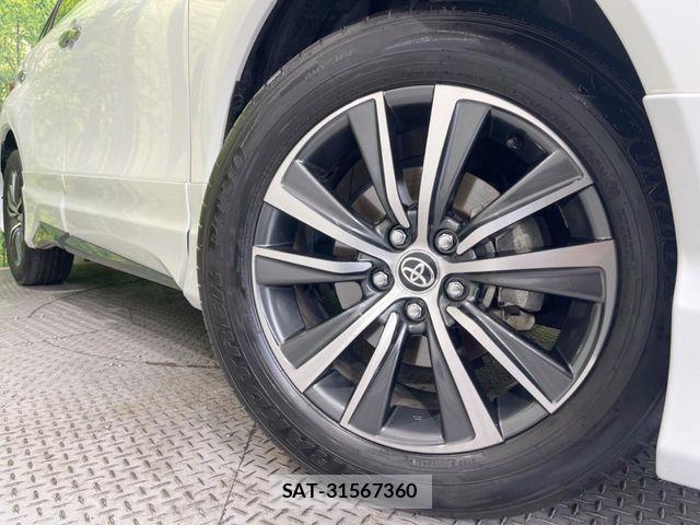 Toyota HARRIER HYBRID 2024-06 6905980-12