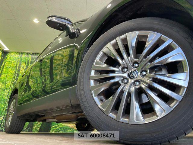 Toyota HARRIER HYBRID 2023-06 6905971-12