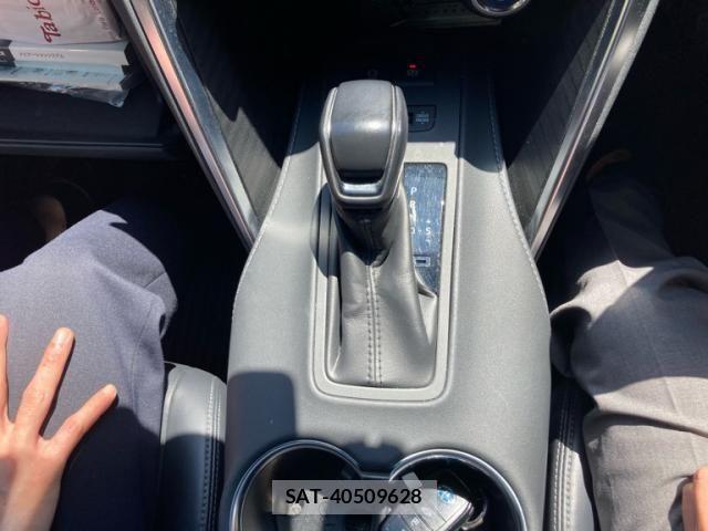 Toyota HARRIER HYBRID 2020-09 6906006-17