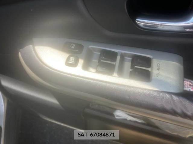 Toyota HARRIER HYBRID 2005-08 6906026-9