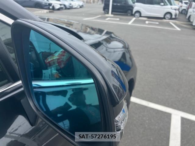Toyota HARRIER HYBRID 2022-03 6905991-7