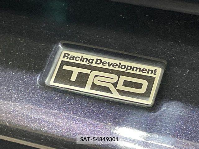 Toyota HARRIER HYBRID 2017-06 6994028-2