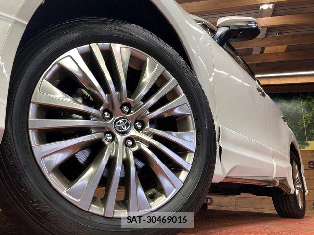 Toyota HARRIER HYBRID 2023-06 6993924-12