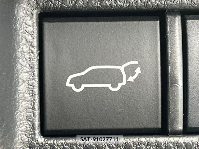 Toyota HARRIER HYBRID 2021-06 6993948-7