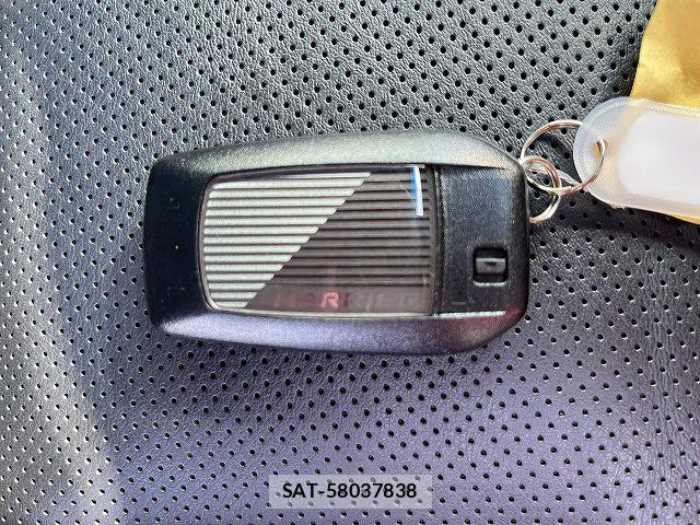 Toyota HARRIER HYBRID 2021-04 7020565-25