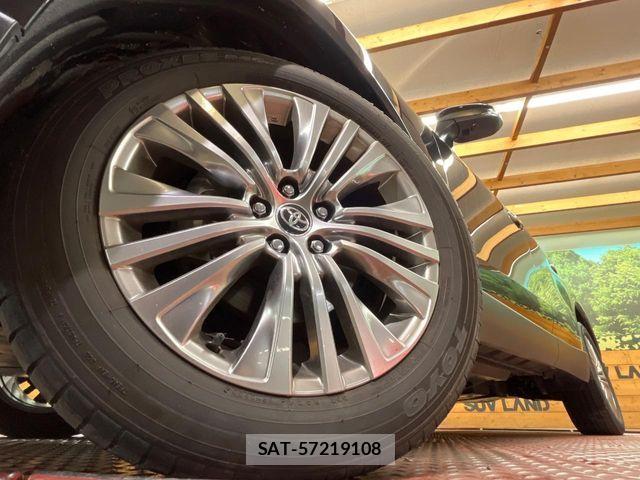 Toyota HARRIER HYBRID 2023-03 7020563-12