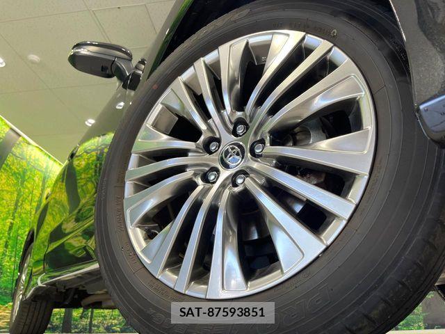 Toyota HARRIER HYBRID 2023-10 7058739-12