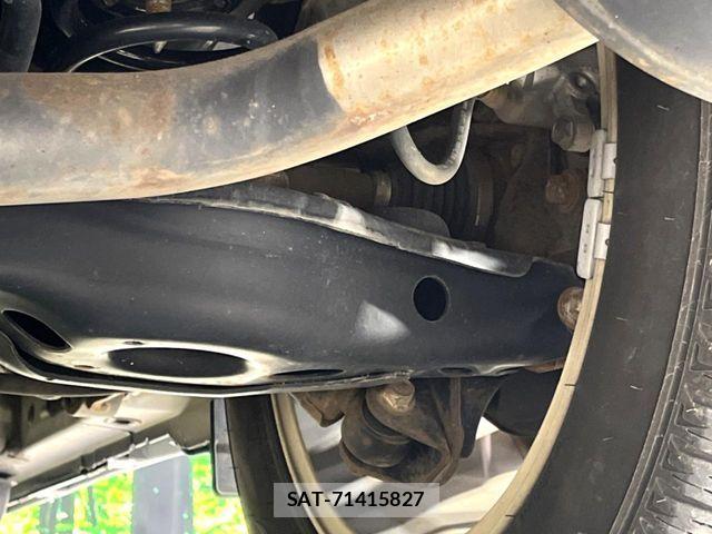 Toyota HARRIER HYBRID 2015-06 7219240-19
