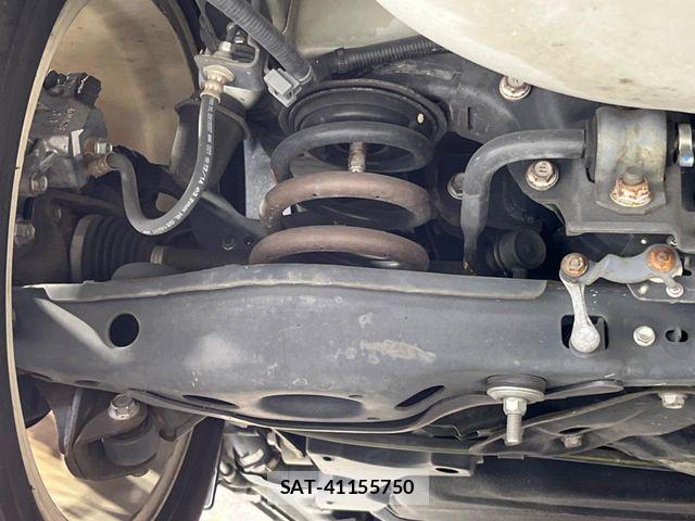 Toyota HARRIER HYBRID 2015-01 7219233-19