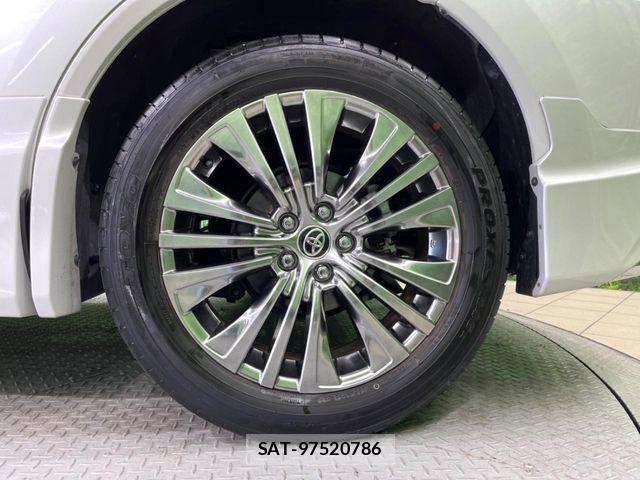 Toyota HARRIER HYBRID 2023-06 7219278-12