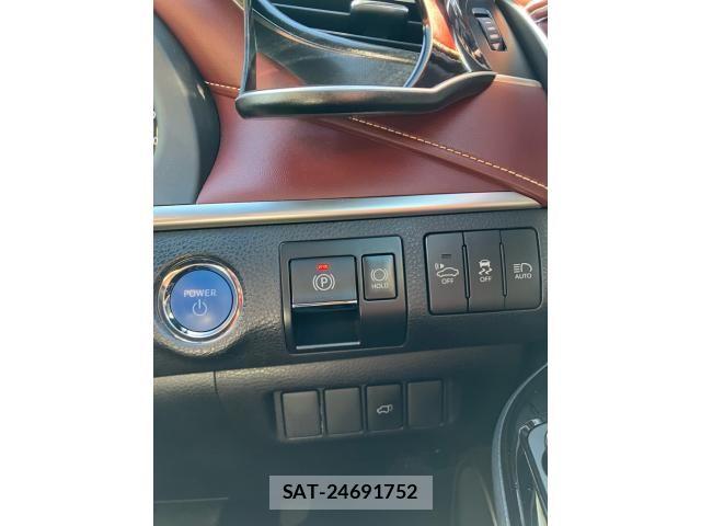Toyota HARRIER HYBRID 2017-10 7219241-19