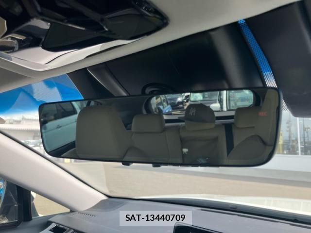 Toyota HARRIER HYBRID 2022-09 7219268-16