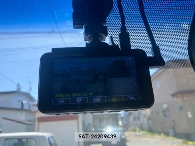 Toyota HARRIER HYBRID 2014-03 7219234-23