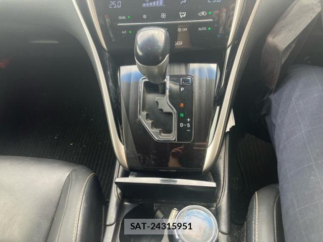 Toyota HARRIER HYBRID 2017-06 7250982-16