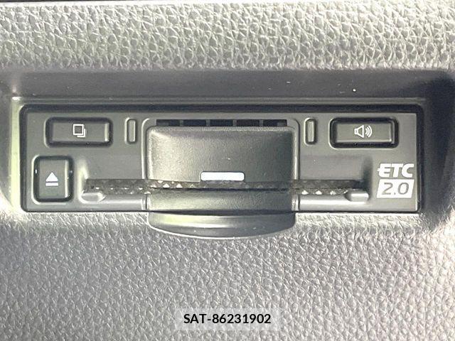 Toyota HARRIER HYBRID 2023-06 7250967-6