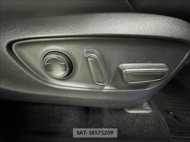 Toyota HARRIER HYBRID 2023-12 7250974-12