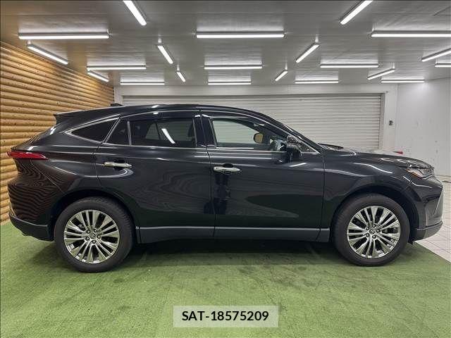 Toyota HARRIER HYBRID 2023-12 7250974-17