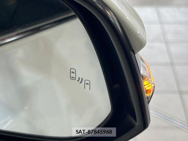 Toyota HARRIER HYBRID 2021-08 7327350-6