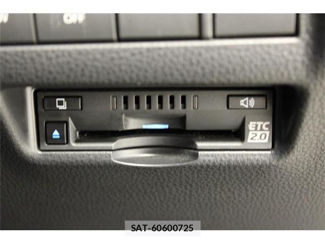 Toyota HARRIER HYBRID 2021-05 7327358-4