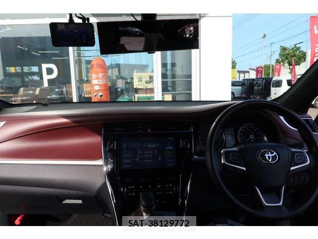 Toyota HARRIER HYBRID 2017-03 7327357-9