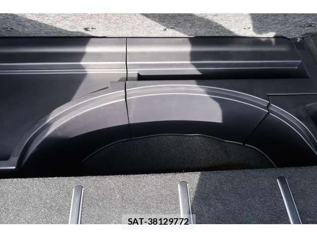 Toyota HARRIER HYBRID 2017-03 7327357-29