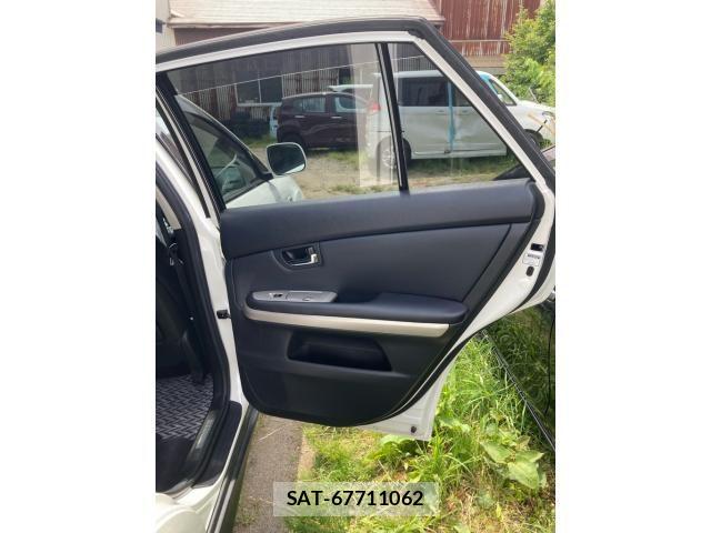 Toyota HARRIER HYBRID 2007-05 7358009-10
