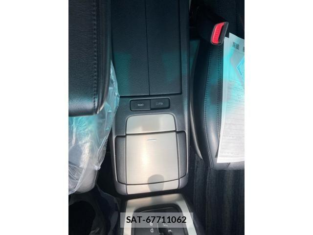 Toyota HARRIER HYBRID 2007-05 7358009-23
