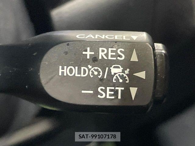 Toyota HARRIER HYBRID 2018-06 7357998-5