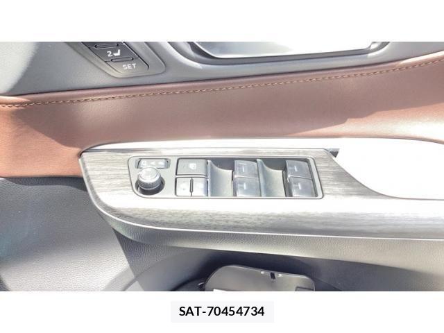 Toyota HARRIER HYBRID 2023-11 7357963-12