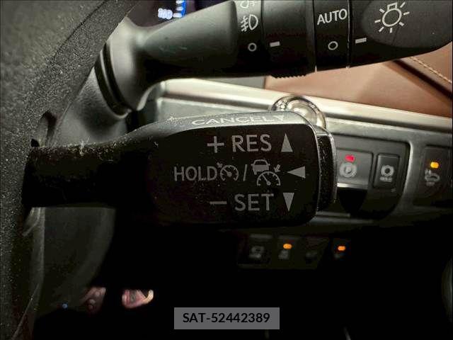 Toyota HARRIER HYBRID 2018-11 7357993-15