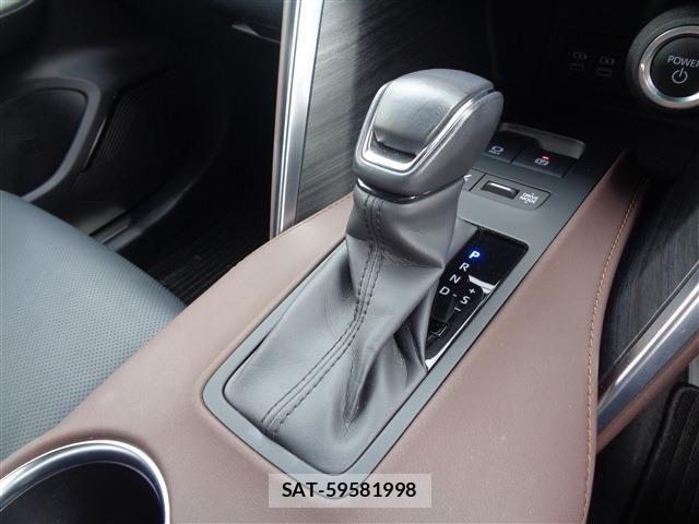Toyota HARRIER HYBRID 2023-09 7357981-28