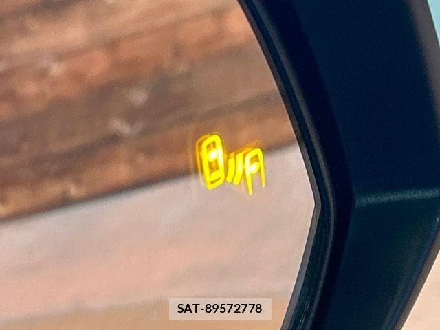 Toyota HARRIER HYBRID 2024-11 7357973-6