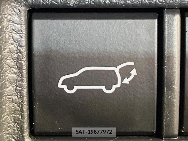 Toyota HARRIER HYBRID 2023-03 7454638-6