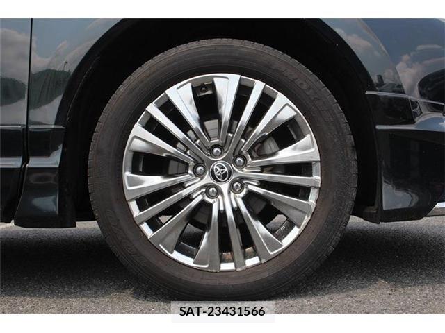 Toyota HARRIER HYBRID 2023-10 7454642-11