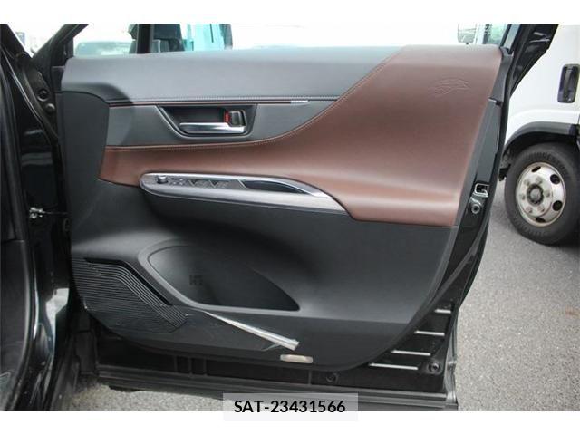 Toyota HARRIER HYBRID 2023-10 7454642-17