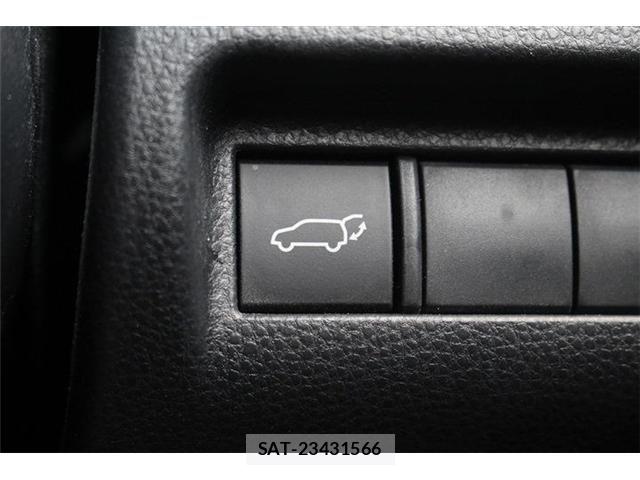 Toyota HARRIER HYBRID 2023-10 7454642-4