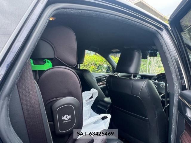 Toyota HARRIER HYBRID 2016-10 7454643-8