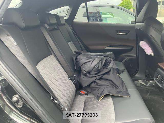 Toyota HARRIER HYBRID 2021-07 7500813-14
