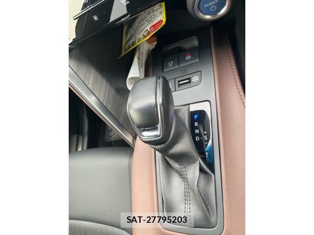 Toyota HARRIER HYBRID 2021-07 7500813-20