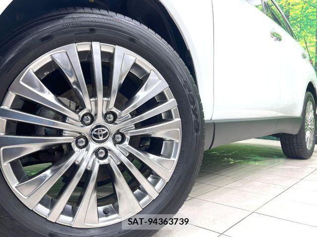 Toyota HARRIER HYBRID 2023-08 7562196-13