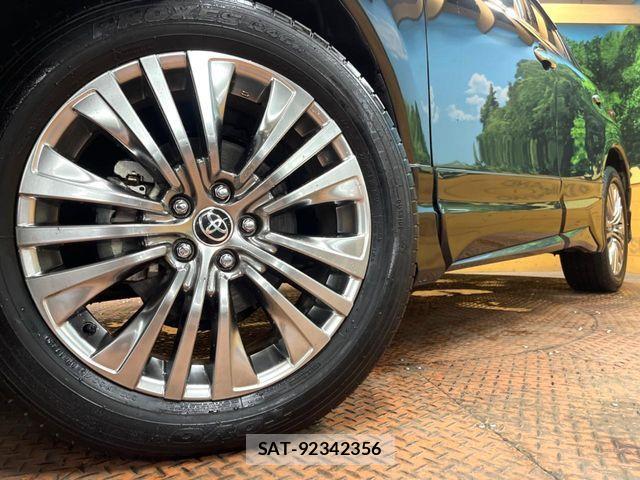 Toyota HARRIER HYBRID 2025-04 7562189-12