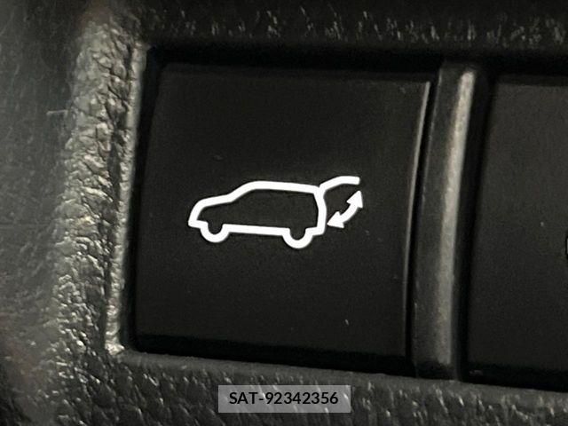 Toyota HARRIER HYBRID 2025-04 7562189-6
