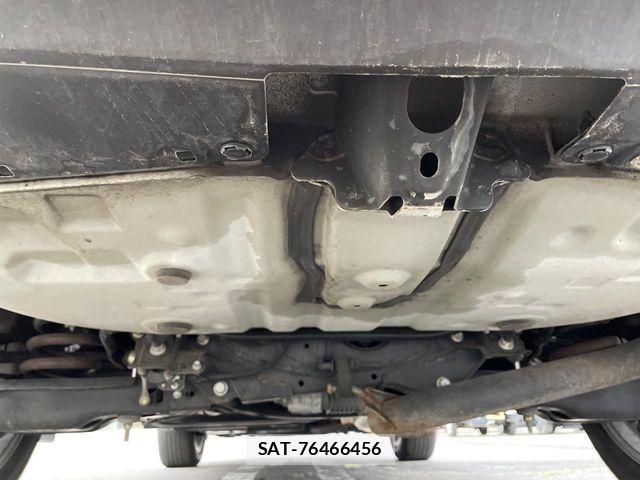 Toyota HARRIER HYBRID 2017-03 7616888-18