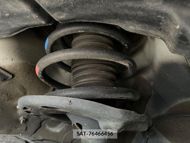 Toyota HARRIER HYBRID 2017-03 7616888-19