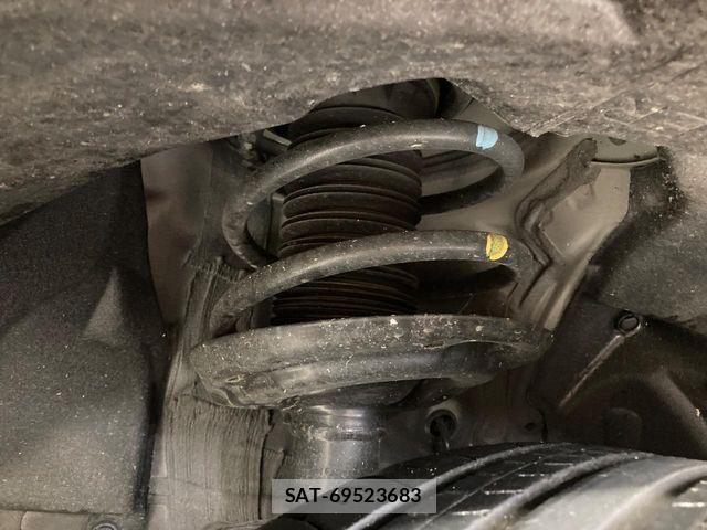 Toyota HARRIER HYBRID 2023-11 7616865-19
