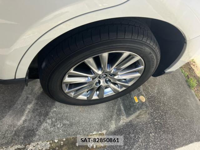 Toyota HARRIER HYBRID 2017-10 7616889-5