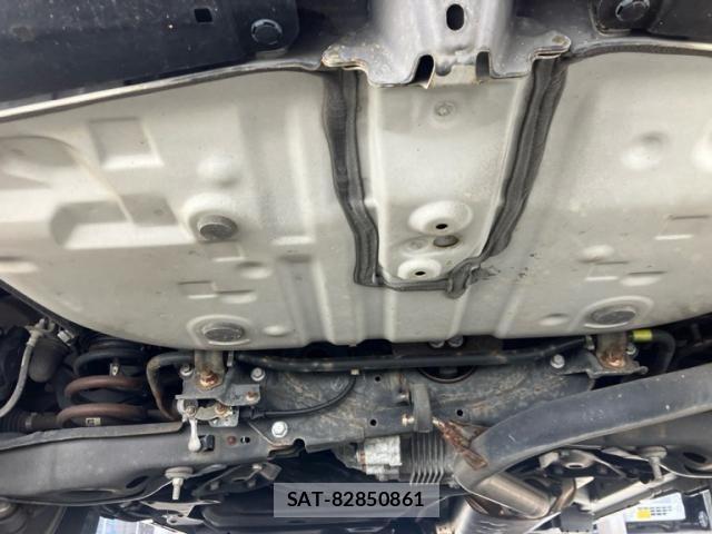 Toyota HARRIER HYBRID 2017-10 7616889-8