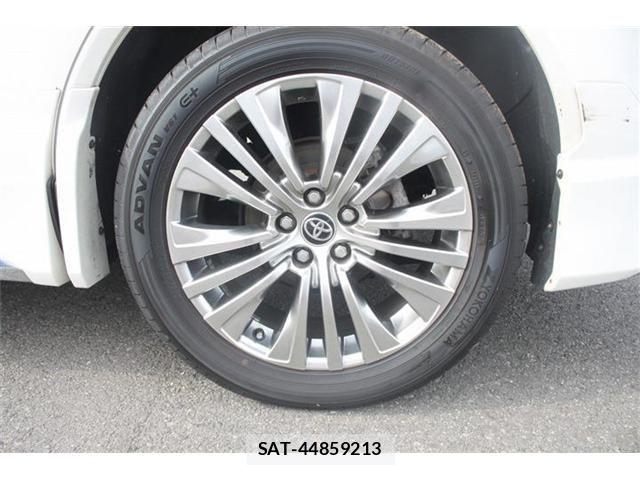 Toyota HARRIER HYBRID 2021-09 7616885-26